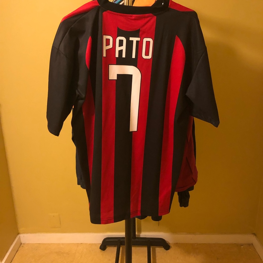 2 Italian Serie A Soccer Jerseys AC Milan Roma